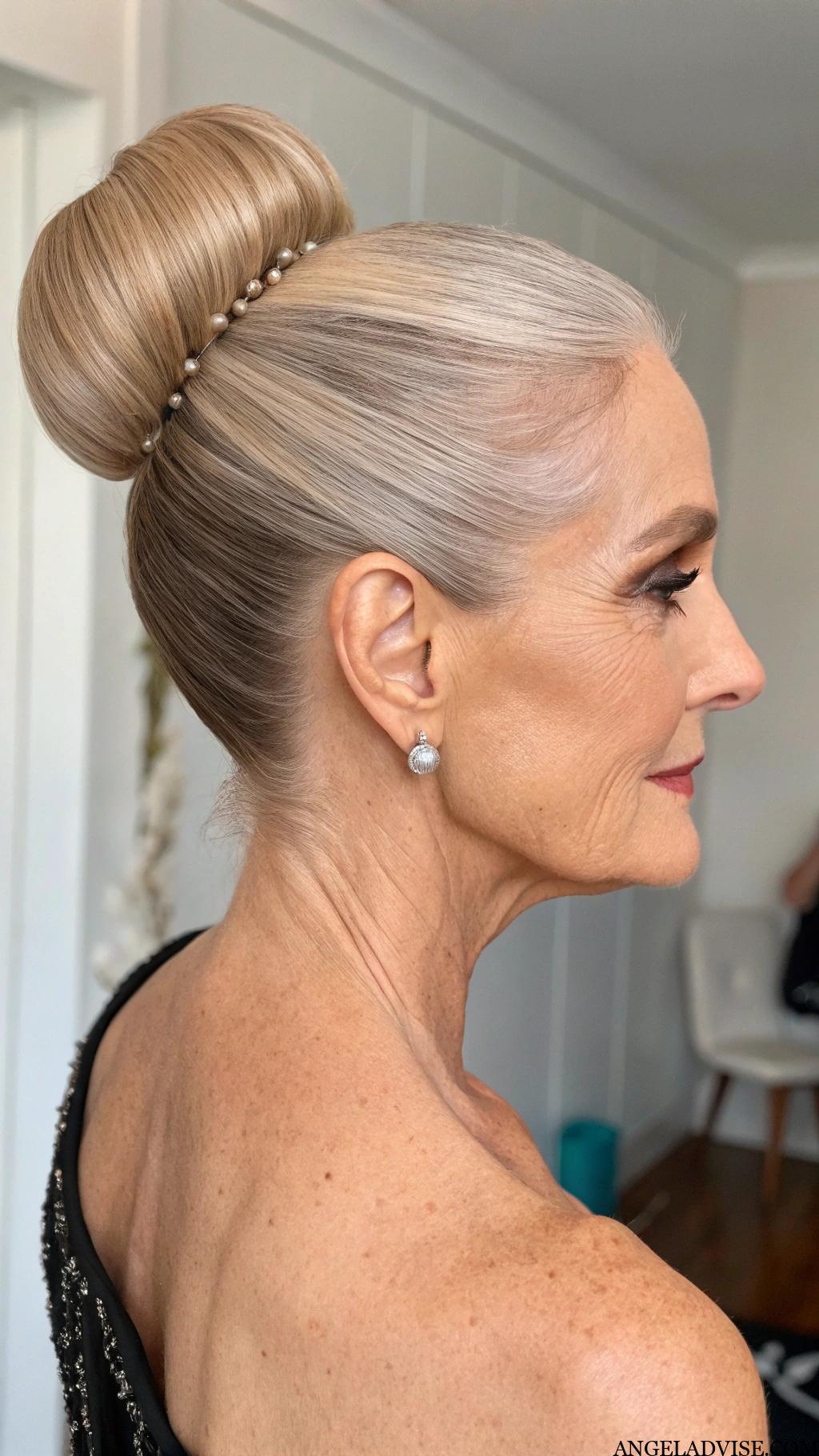 Chic Hairstyles for Women Over 50: Timeless and Trendy Looks