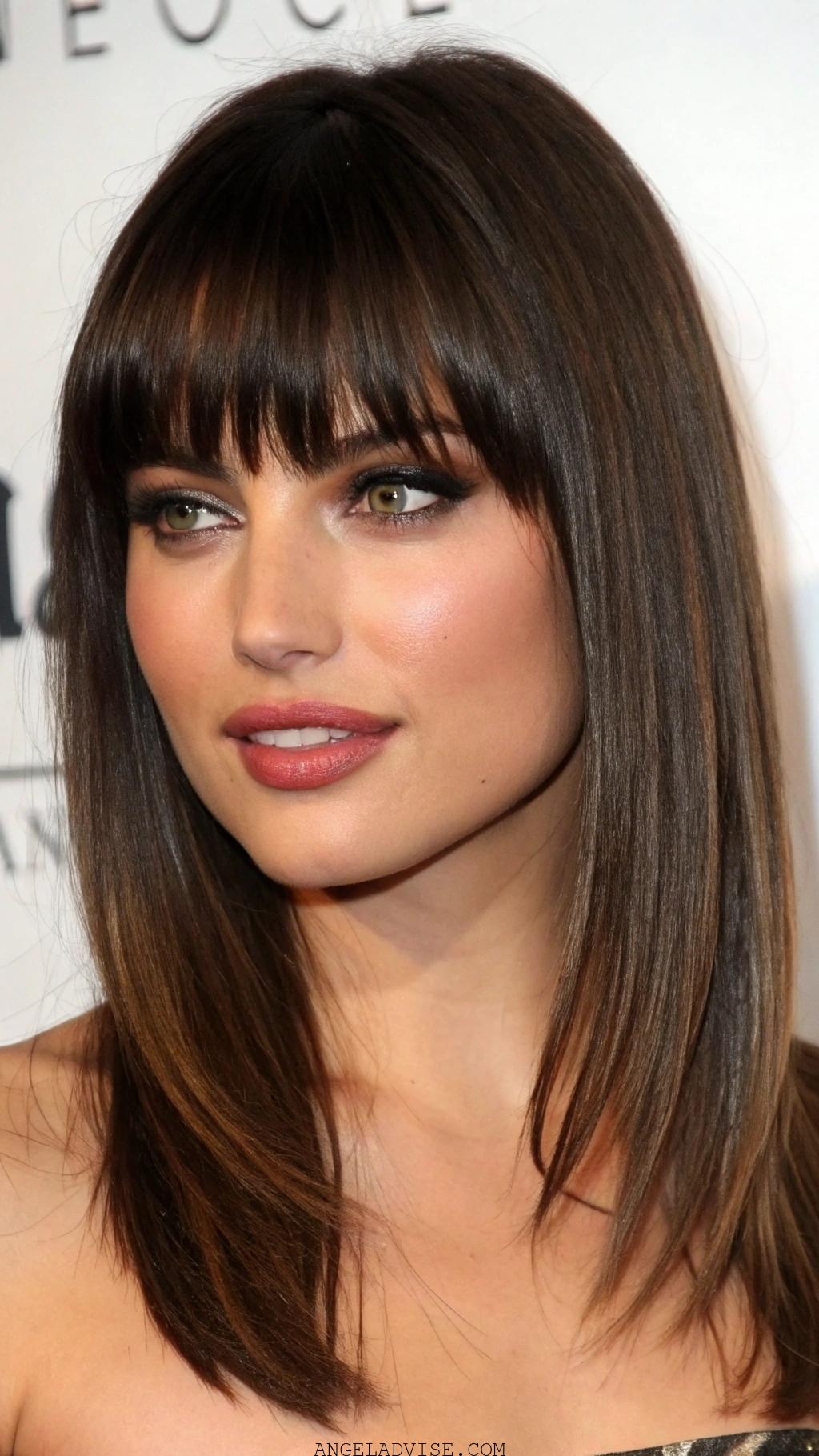 Bangs Styles for Round Faces: Flattering Looks to Try Today